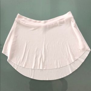 white bullet pointe skirt!!